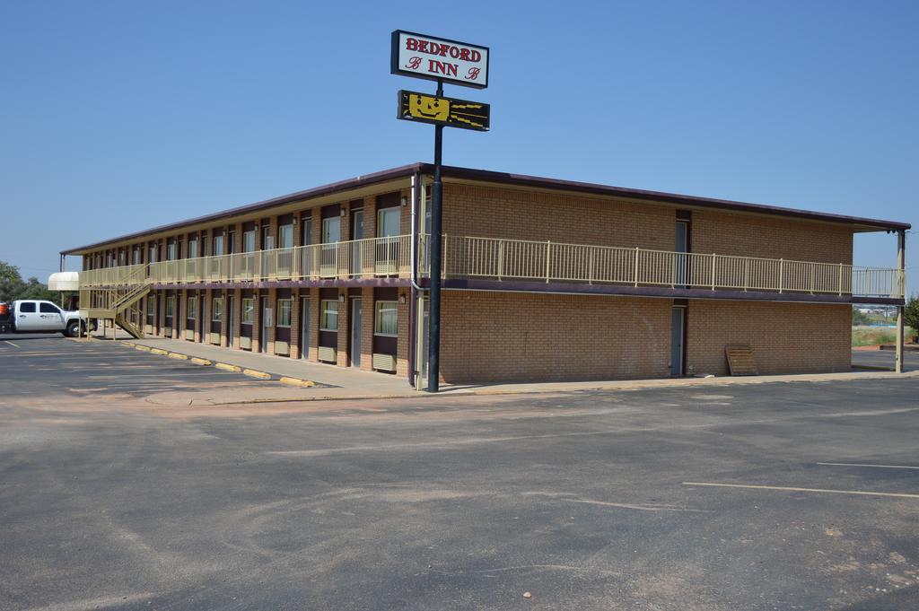 Bedford Inn Elk City Exterior photo